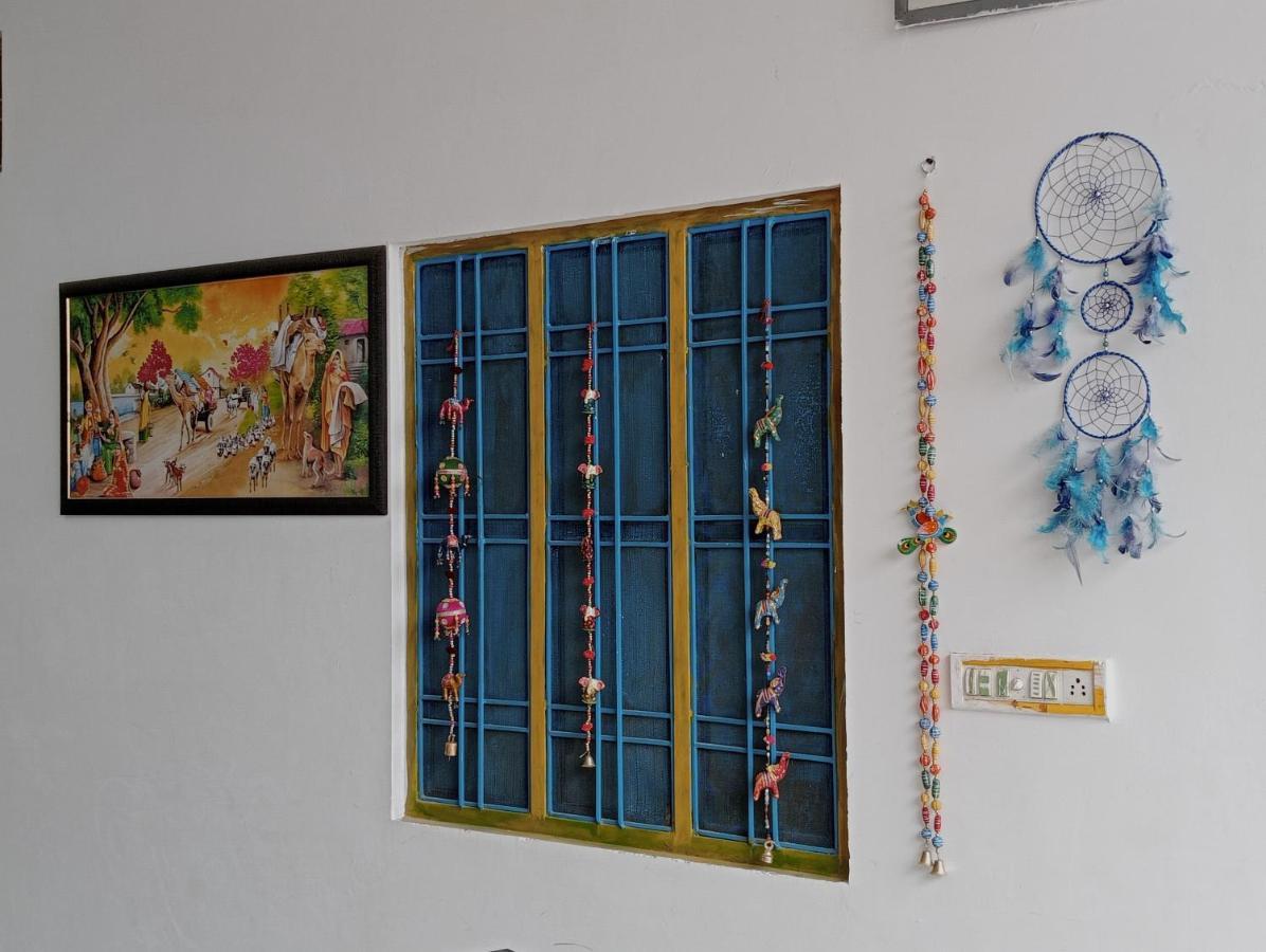 Veera'S Hostel Pushkar Exteriör bild